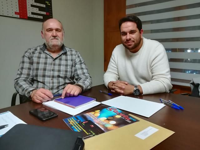 Reunión de trabajo entre el director general de Transportes y Movilidad y el presidente de la Federación Regional del Taxi.