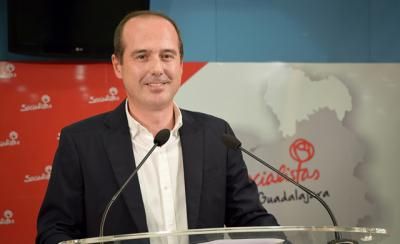 Rojo rechaza un referéndum de autodeterminación y confía en que Sánchez defenderá "la soberanía del pueblo español"