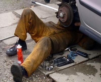 El 15% de los talleres de reparación de coches en Talavera son ilegales