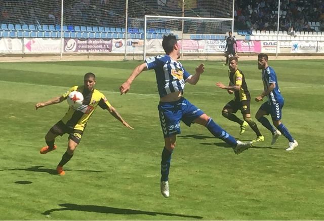 FÚTBOL | Siguen los abandonos en el CF Talavera