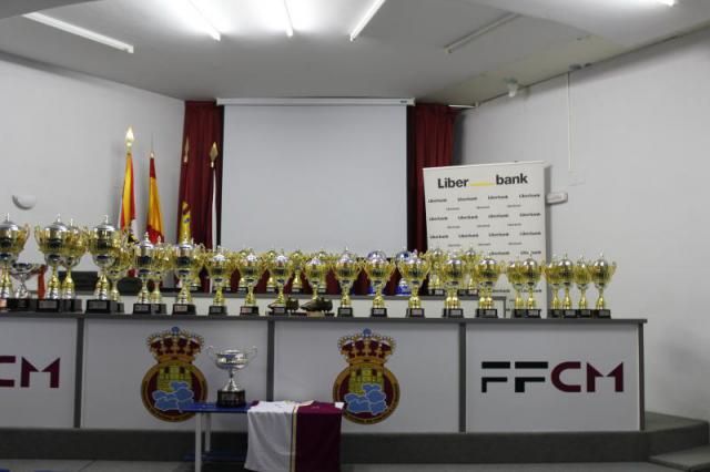 Entrega de trofeos y distinciones de la temporada 2018-2019