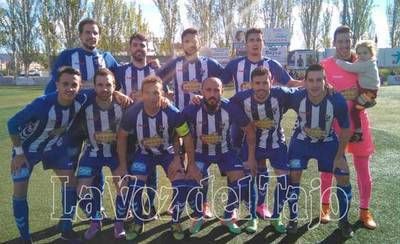 El CF Talavera empata contra un correoso CD Azuqueca 