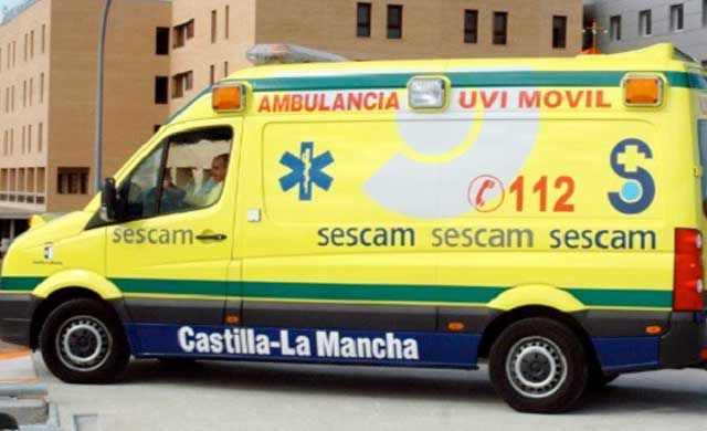 UGT firma un acuerdo de mejora para 300 transportistas sanitarios