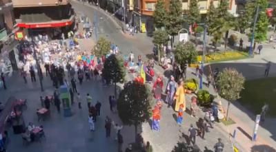 Los Gigantes y Cabezudos recorren las calles de Talavera