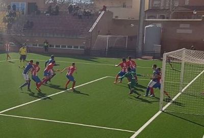 Aplastante derrota del CF Talavera ante el CDA Navalcarnero por 4-0