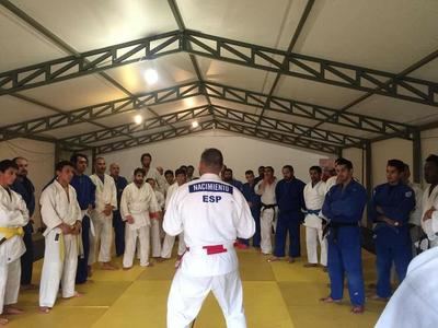 Héctor Nacimiento y el judo ayudan a los más desfavorecidos de Chile