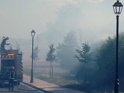 Incendio a la entrada del municipio de Calera y Chozas