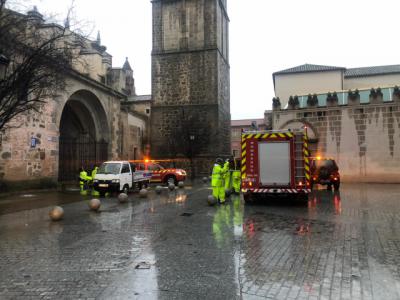 V&#205;DEO | Los bomberos atienden numerosas salidas por la lluvia en Talavera