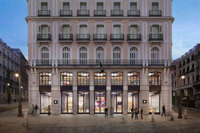 Apple cierra sus tiendas en Madrid por los rebrotes del coronavirus