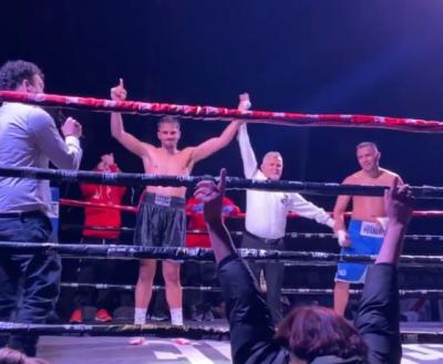 Adam "El Tornado" Trenado vence en su combate en Talavera