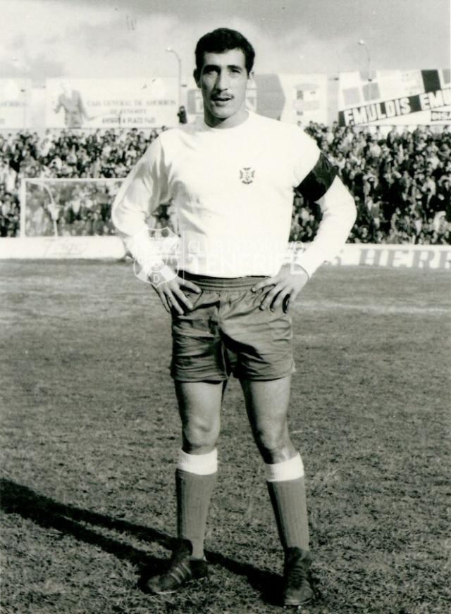 Cantudo con la camiseta del CD Tenerife