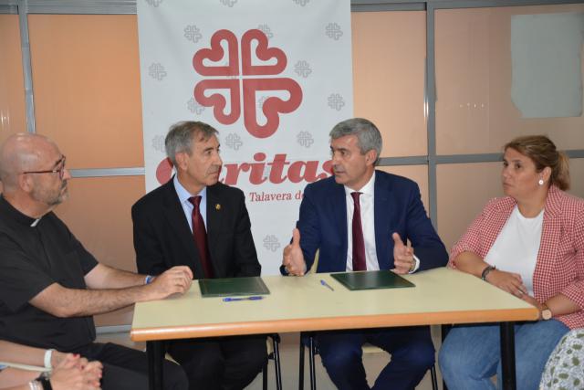 La Diputación de Toledo colabora con Cáritas Talavera en la labor de su comedor social