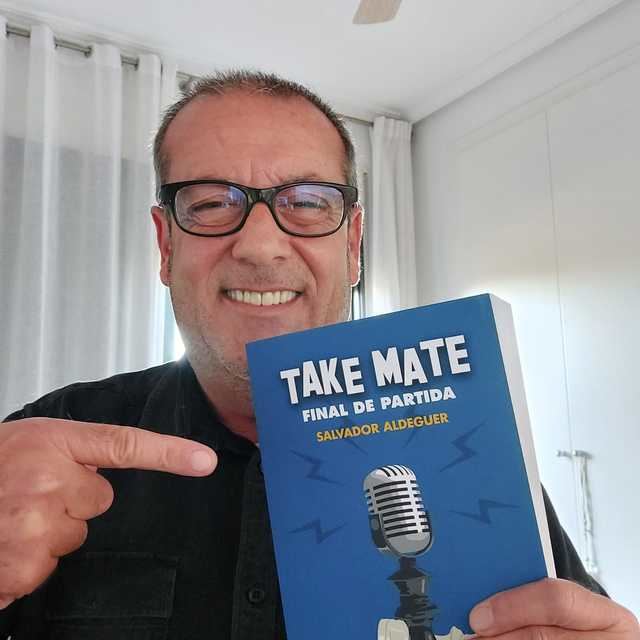 Salvador Aldeguer presenta su nuevo libro 'Take Mate'