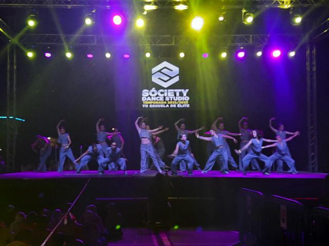 Society Dance Studio organizó un Show Party con mas de mil asistentes