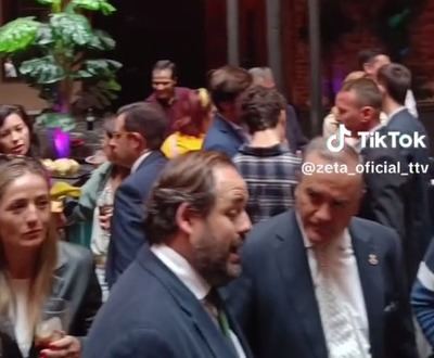 VÍDEO. JJ Gregorio y Paco Núñez disfrutaron del ágape oficial en un local con orden de cierre municipal en Talavera