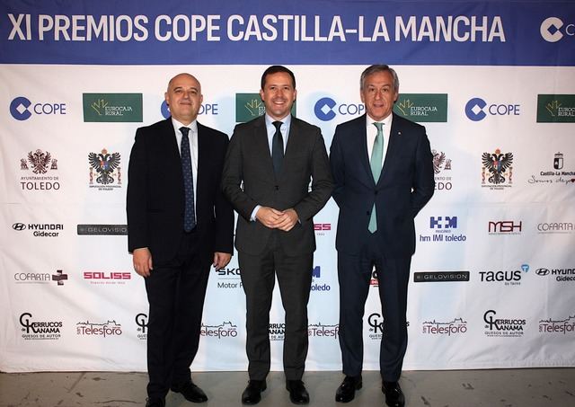 Eurocaja Rural, galardonada en los Premios COPE CLM por su evento 'Desafío'