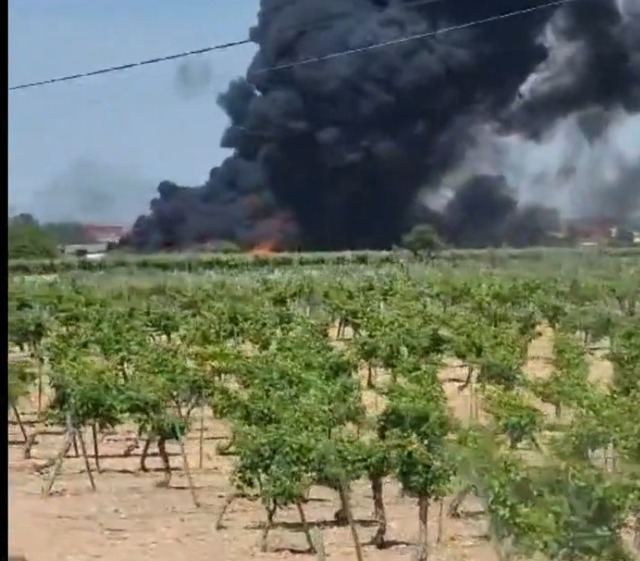 Ya ha sido extinguido el incendio en planta de reciclaje de Quintanar de la Orden