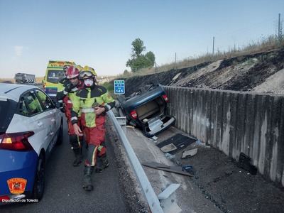 Impactante accidente: Un turismo vuelca en la A-5 a la altura de Torralba de Oropesa