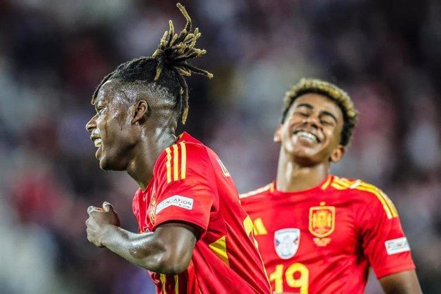 ¿Se puede ser español y no ver la Eurocopa? Aunque esta Roja 'menos blanca' me gusta