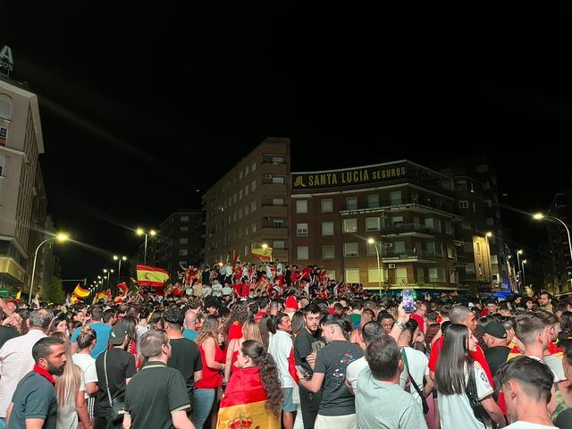 Así se celebró en Talavera el triunfo de la 'Roja'