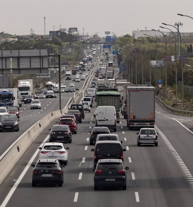 Reabierto el tráfico en la A-4 tras tres horas de interrupción por un accidente