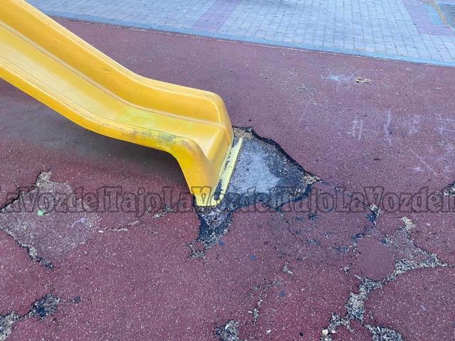 Critican el estado 'lamentable' de los parques infantiles de Talavera