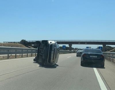 Dos accidentes de tráfico en la A5 son los protagonistas de la mañana del lunes