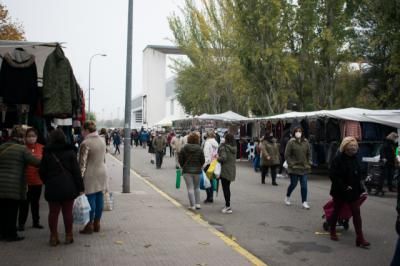 REGIÓN | Los mercadillos al aire libre no cerrarán a menos que la situación sea extrema