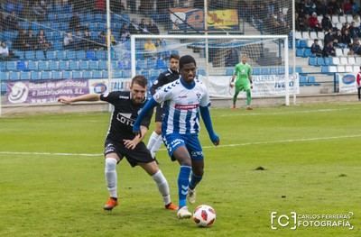 Las mejores imágenes del partido del CF Talavera ante la Real Balompédica Linense