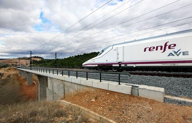 El Pacto por el Ferrocarril en Extremadura promueve una 'cumbre' en CLM para exigir la Alta Velocidad de forma conjunta