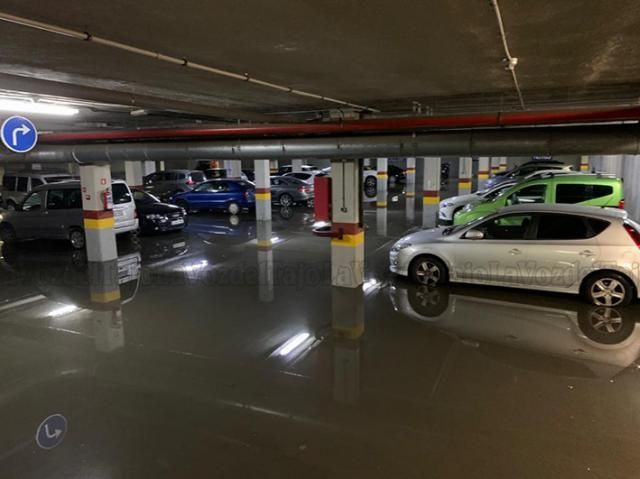 VÍDEO Y FOTOS | Una tormenta inunda el garaje del Hospital de Talavera