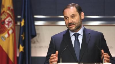 El ministro Ábalos informará en el Congreso sobre "el déficit de infraestructuras en Extremadura"