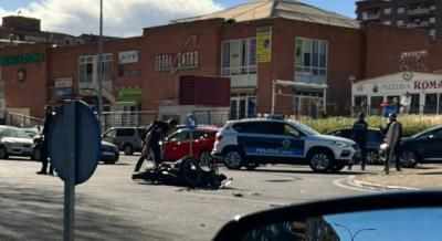 Herido grave un motorista de 17 años tras colisionar con un coche