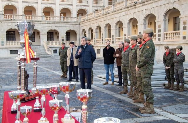 Eurocaja Rural, presente en la entrega de premios de las actividades de la Academia de Infantería