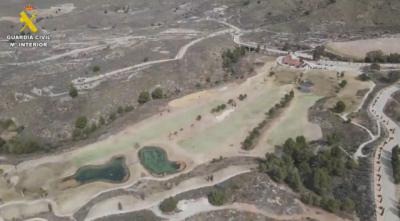 Deja sin agua hasta cinco manantiales para regar un campo de golf de un resort