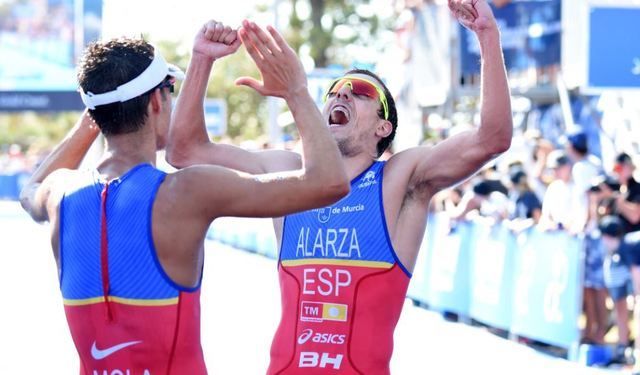 Fernando Alarza y otros 4 españoles participan en las Series Mundiales de Triatlón en Abu Dhabi