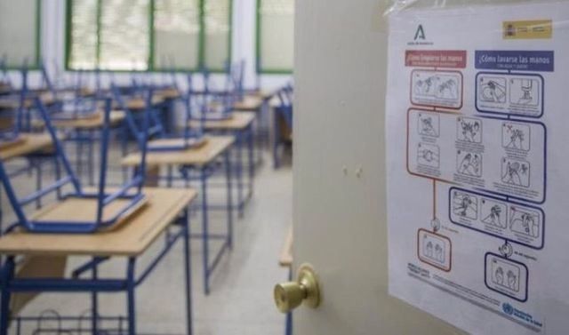 Los colegios salen de la sexta ola Covid: menos aulas confinadas y profesores de baja