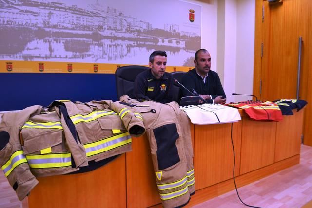 Los bomberos de Talavera renuevan su indumentaria por una más segura