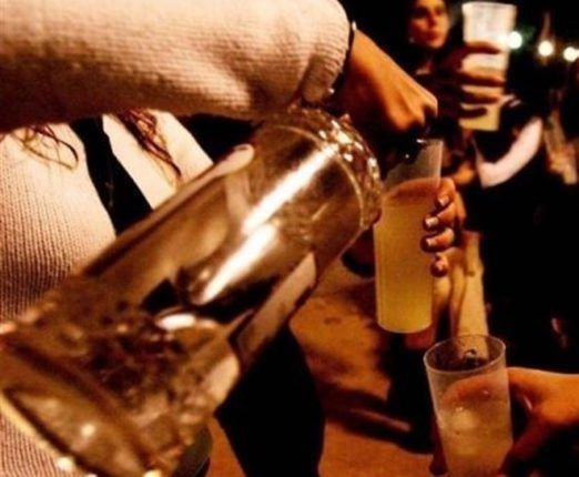 Se podrá volver a hacer botellón en Toledo, pero con excepciones