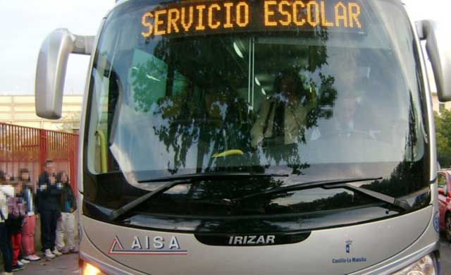 La Policía Local inicia una la campaña sobre control de transporte escolar y de menores