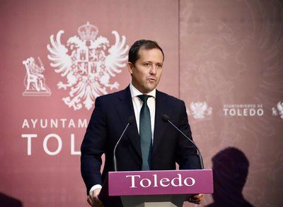 Velázquez responde a la Mesa: "Toledo tiene 3 millones de visitantes al año. No sé los que tiene Talavera”