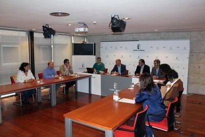 El Gobierno de Castilla-La Mancha realiza una demostración del carné digital para Familias Numerosas