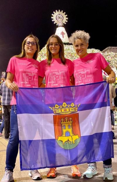 Tres talaveranas participaron en la 'marea rosa' de Zaragoza por la lucha contra el cáncer de mama