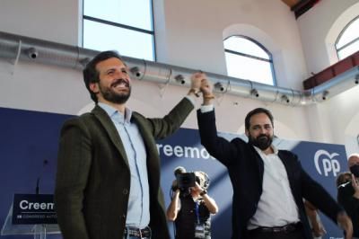 Casado le dice a Núñez cómo gobernar: "Como María Dolores"