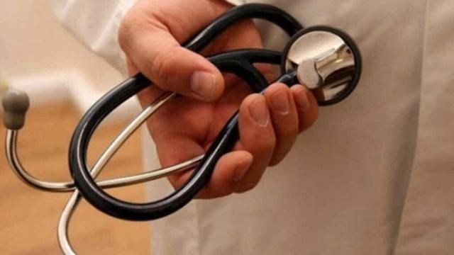 Un paciente agrede a un médico y a una enfermera en Santa Olalla