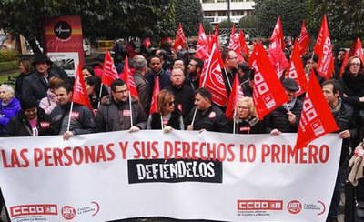 Cientos de personas secundan en CLM las concentraciones sindicales para pedir a Rajoy más diálogo social