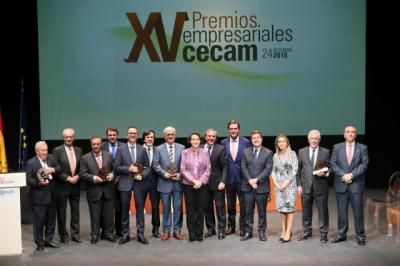 Nicolás exalta las trayectorias de los premiados por Cecam y abre la puerta a celebrar la gala en otras provincias