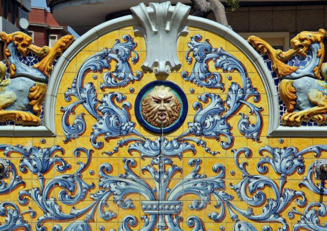 Cerámica de Talavera ) Fuentes en los Jardines del Prado /  LVDT