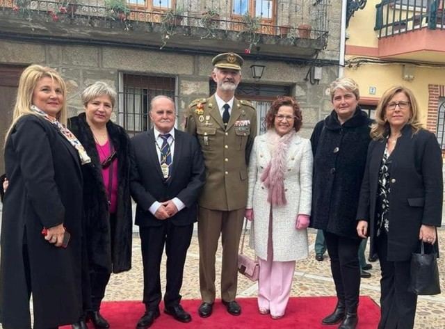 Gran homenaje a la Bandera de España en Cervera de los Montes