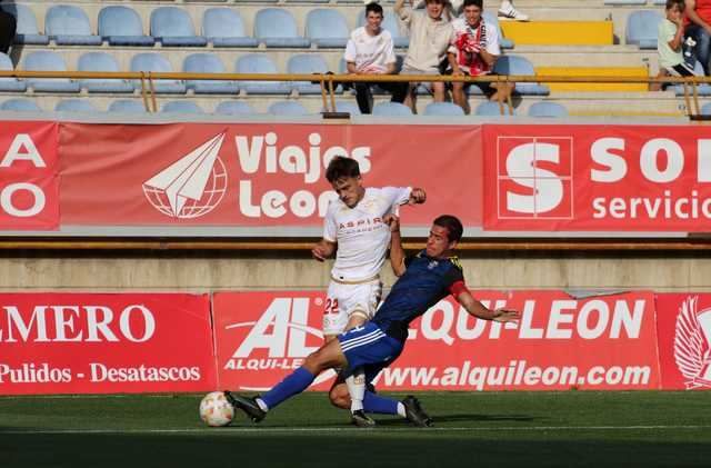 David Dorado con la camiseta del CF Talavera